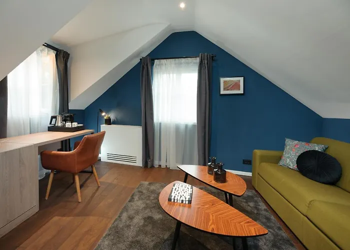Camera Hotel